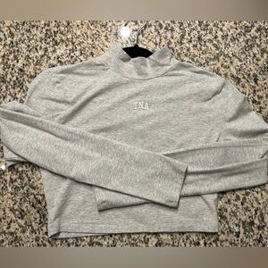 Aritzia TNA cropped long sleeve